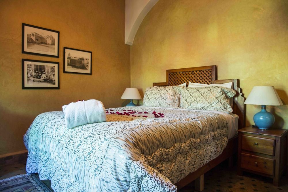 Riad Atlas IV And Spa Marrakesh Bagian luar foto