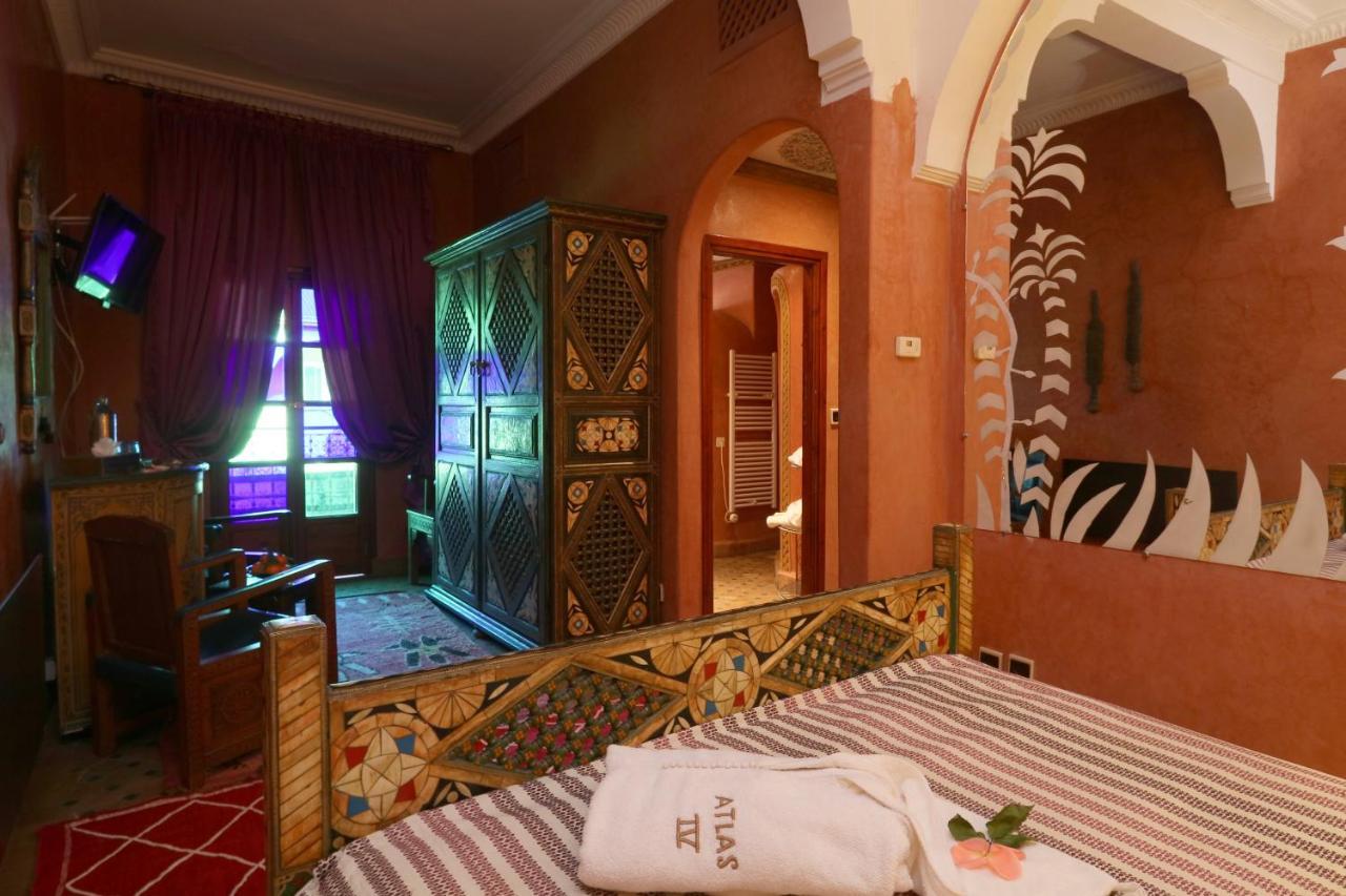 Riad Atlas IV And Spa Marrakesh Bagian luar foto